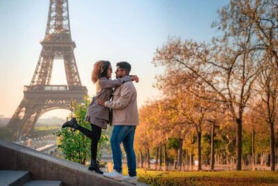 Professional Photoshoot with the Eiffel Tower