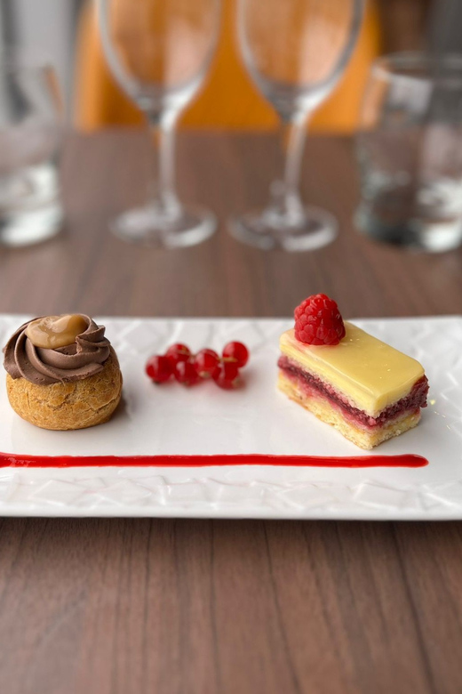 Paris: River Seine Cruise with 3-Course Lunch - Key points to know before you book
