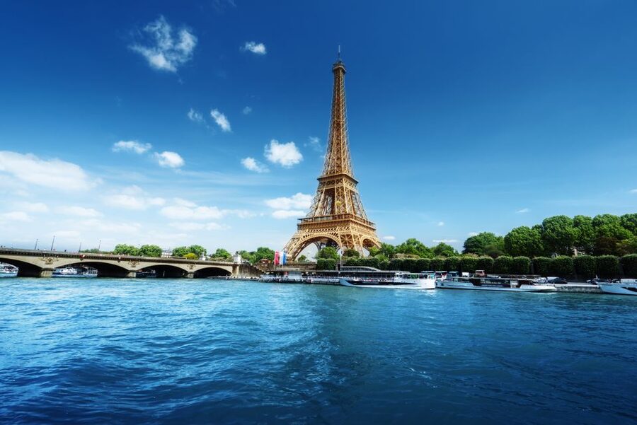 Paris: Romantic Cruise with 3-course Dinner on Seine River - Dinner with the Musée d’Orsay and Pont des Arts