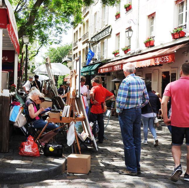 Paris: Sacré-Coeur and Montmartre Tour with Expert Guide - Place du Tertre and the working artist tradition