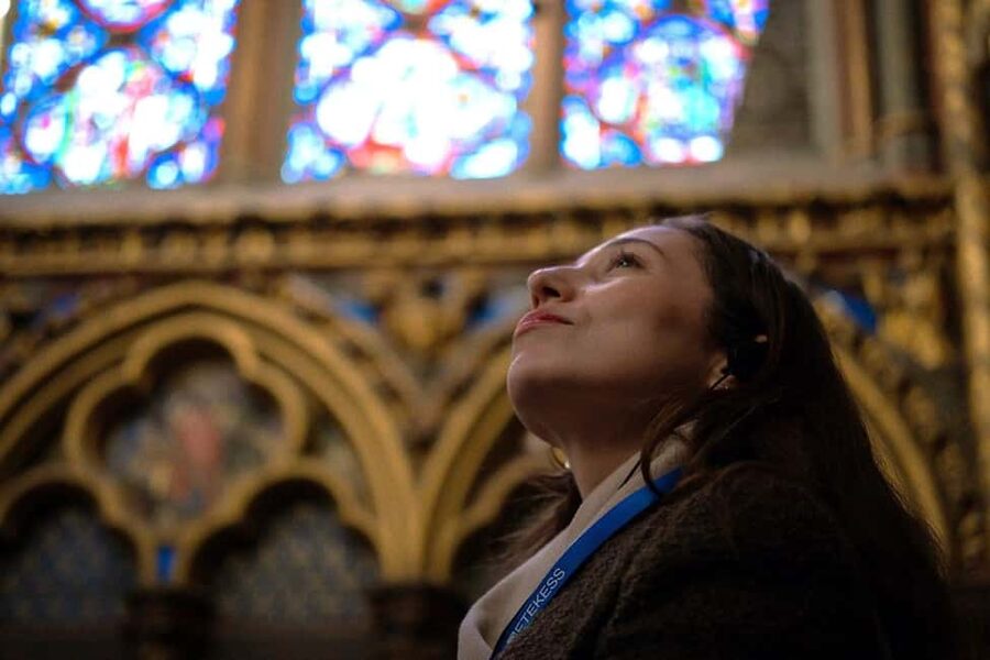 Paris: Sainte-Chapelle, Conciergerie, Notre Dame Guided Tour - Entering Sainte-Chapelle and its walls of glass