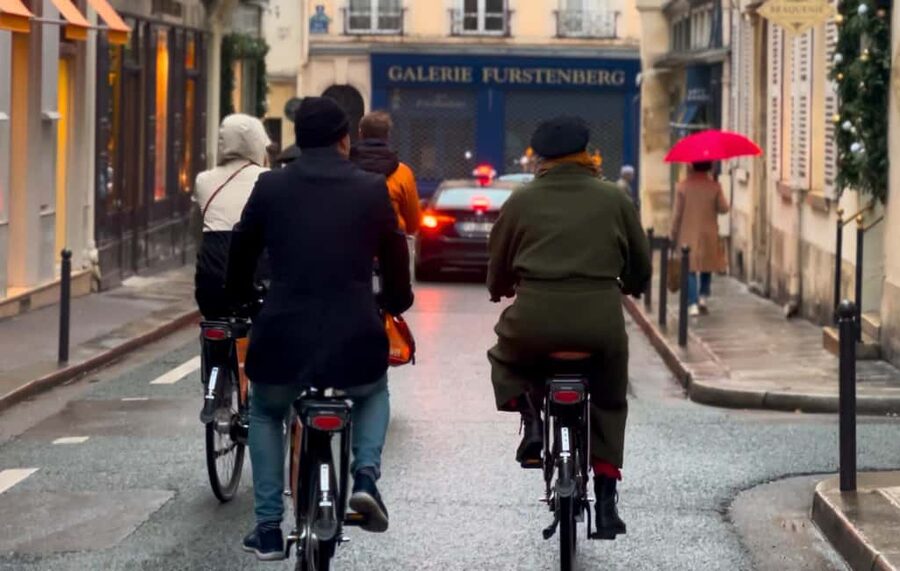 Paris: Secret City Bike Tour Off the Tourist Path - Notre Dame, the Marais, and Place des Vosges