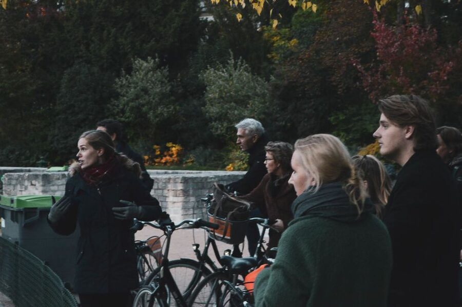 Paris: Secret City Bike Tour Off the Tourist Path - Starting near Opéra and entering Galerie Vivienne