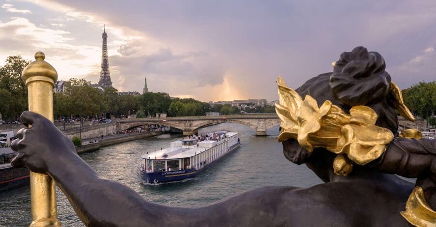 Paris: Seine River Cruise & Brunch - Passing Under Pont de l’Alma