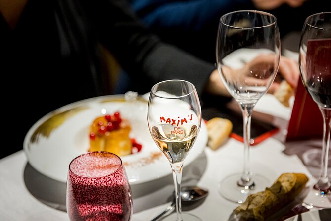 Paris Seine River Dinner Cruise by Maxim's with Champagne & Music - Music, service, and the feel onboard