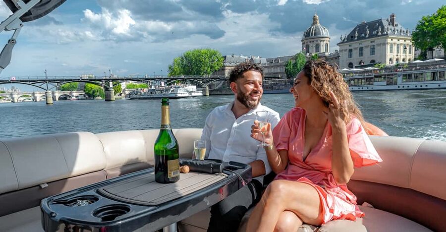 Paris: Seine River Private Guided Pontoon Boat Cruise - Starting Near Pont d’Issy at La Barge