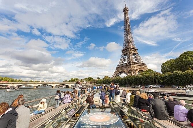 Paris Seine River Sightseeing Cruise Tour - The audio guide and onboard help