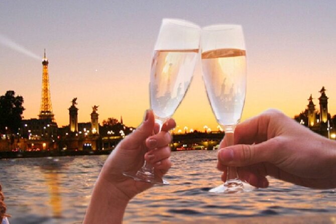 Paris: Seine River Sightseeing Sunset Cruise with Champagne - Île Saint-Louis and the quieter Seine