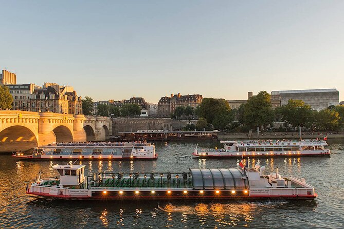 Paris: Seine River Sightseeing Sunset Cruise with Champagne - Musée d’Orsay, the Tuileries, and Place de la Concorde