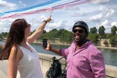 Paris Sightseeing Family Friendly Guided Electric Bike Tour