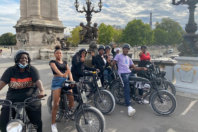 Paris Sightseeing Family Friendly Guided Electric Bike Tour - Pont Alexandre III and the Eiffel Tower