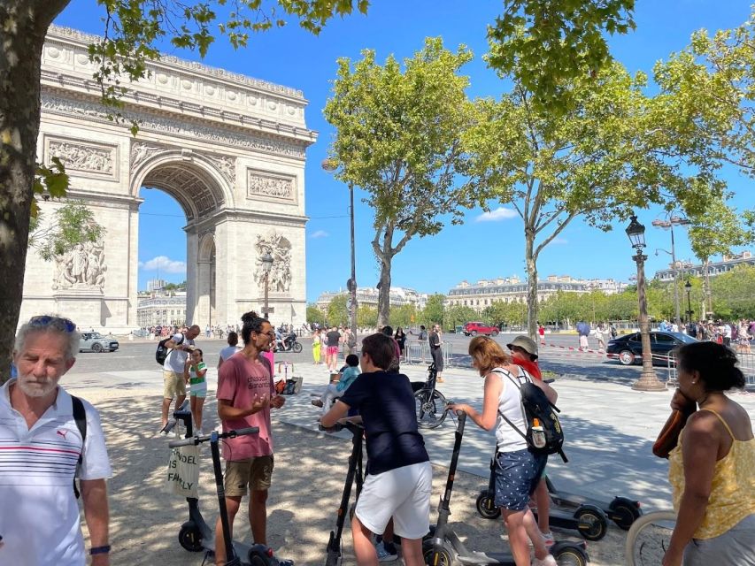 Paris: Small-Group E-Scooter Tour with a Local Guide - The Eiffel Tower stop