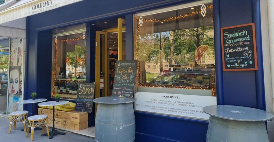 Paris: Tasting of 3 Wine and 3 Cheese - A useful stop between Invalides and the Eiffel Tower