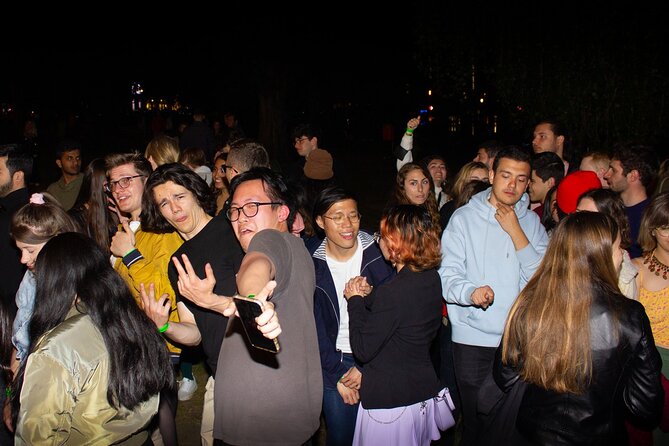 Paris: The Original Pub Crawl + Free Shots + VIP Club Entry - The final nightclub and VIP entry