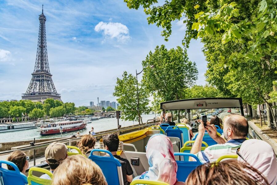 Paris: Tootbus Hop-on Hop-off with optional river cruise - Audio guides, children, and the mobile app