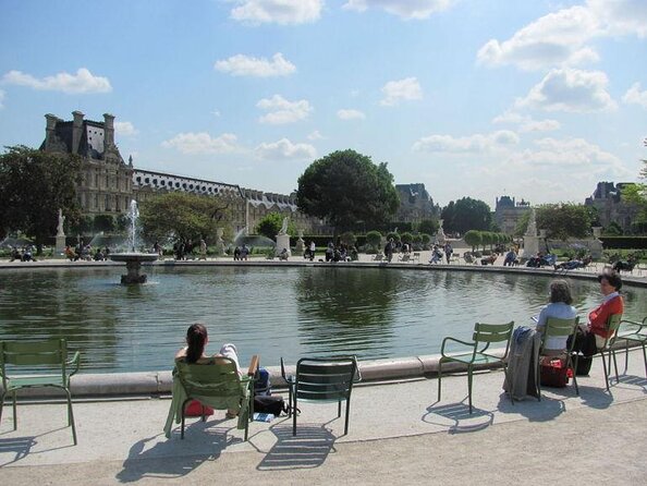Paris Top Sights Half Day Walking Tour with a Fun Guide - Key points at a glance