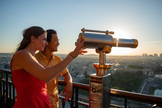 Paris Tour with Lunch at the Eiffel Tower and Seine River Cruise - What this Paris package actually delivers
