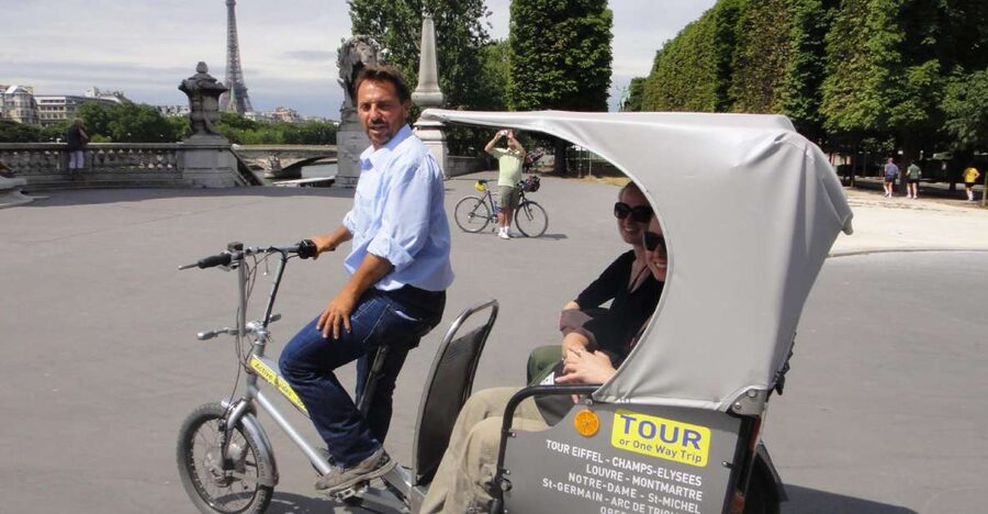 Paris Tuk-Tuk: 2, 4 or 6H First Highlights & Parisian Areas - Why a tuk-tuk works well in Paris