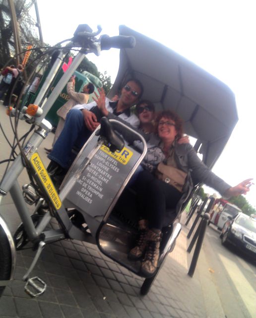 Paris Tuk-Tuk: 2, 4 or 6H First Highlights & Parisian Areas - Choosing two, four, or six hours