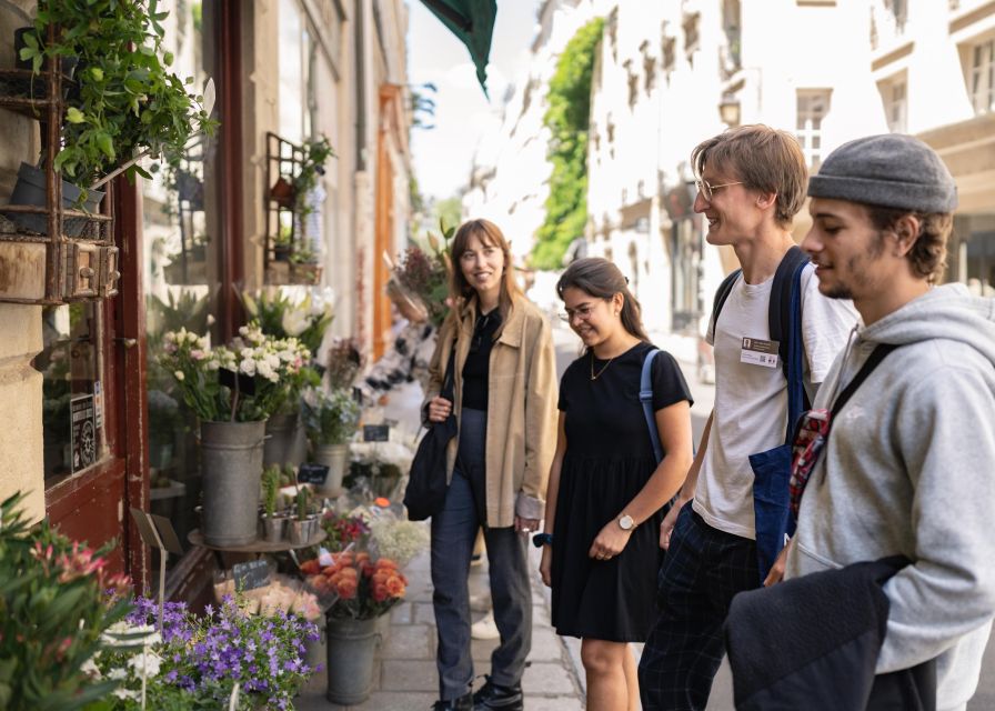 Paris Uncovered: Unique Guided Walking Tours with a Twist - Guides who shape the experience