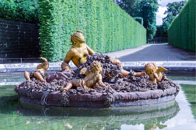 Paris: Versailles Palace with Gardens and Estate Entrance Ticket - Grand Trianon, Petit Trianon, and the estate