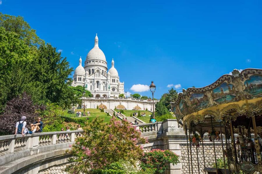 Paris: Walking Tour of Montmartre - Climbing toward Moulin de la Galette
