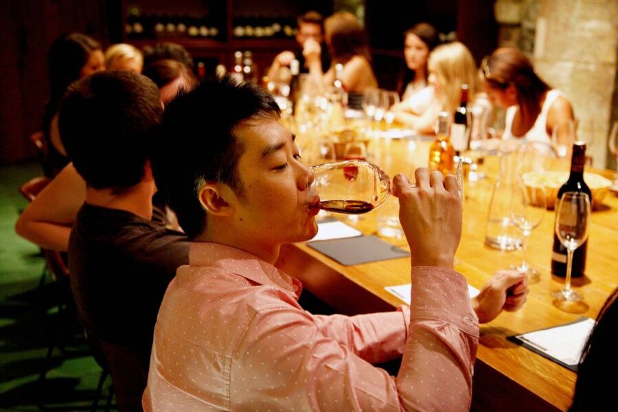 Paris: Wine and Cheese Lunch - Should you book it?