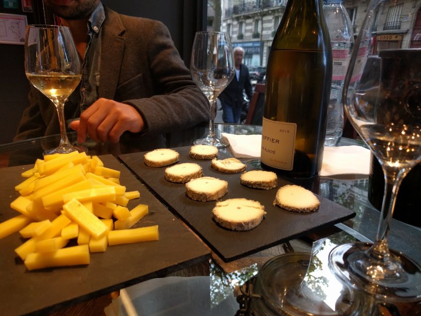 Paris: Wine and Cheese Tasting - The guides make the difference