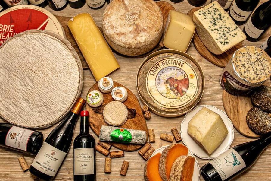 Paris: Wine & Cheese Tasting Master Class Near Eiffel Tower - Alexandra’s teaching style makes wine less intimidating