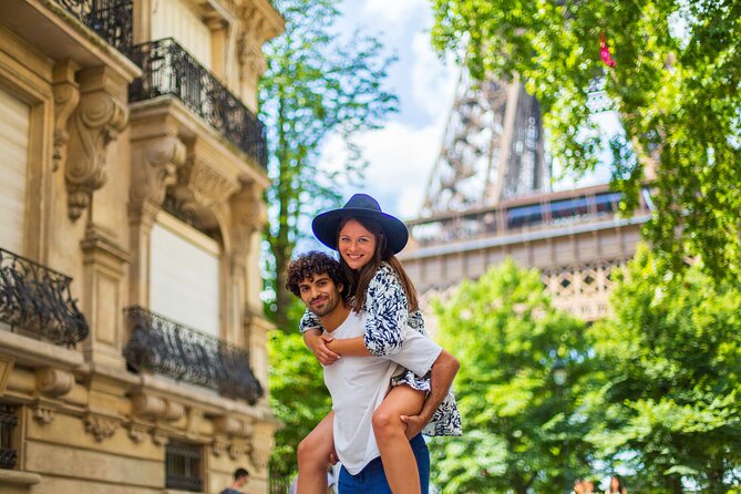 Paris: Your Own Private Photoshoot at the Eiffel Tower - What happens during the session