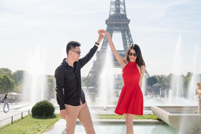 Parisian Life Style Private Photo Shoot at Eiffel Tower - Posing With Isadora or Luis