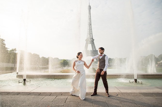 Parisian Life Style Private Photo Shoot at Eiffel Tower - Timing, Weather, and Crowds