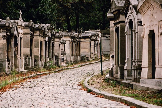 Pere Lachaise Cemetery Paris - Exclusive Guided Walking Tour - Key points to know before you book