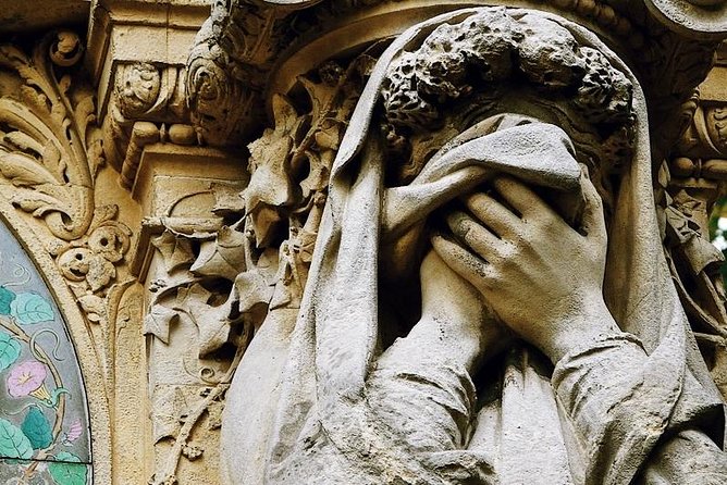 Père Lachaise Cemetery Walking Tour - Semi-Private 12ppl Max - Is $59.54 a fair price?