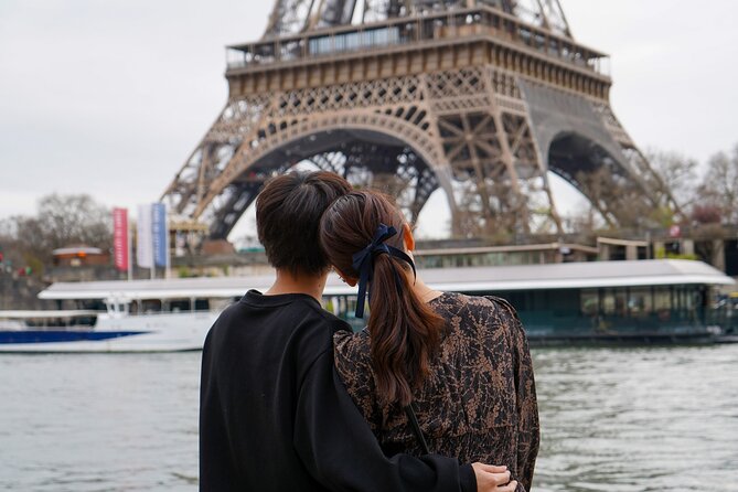 Photo Session in Paris - Photographer at the Eiffel Tower - Is $66.51 a good value?