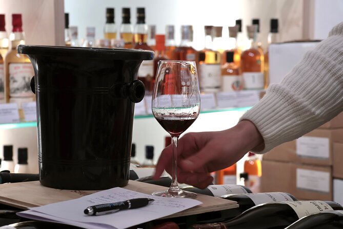Pinot Noir Masterclass - Wine tasting in Dijon - The first pour: understanding the Village level