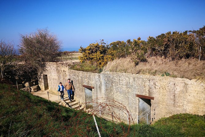 Pointe du Hoc,Omaha Beach, American Cemetery - Day trip from Paris to Normandy - Omaha Beach at Easy Green