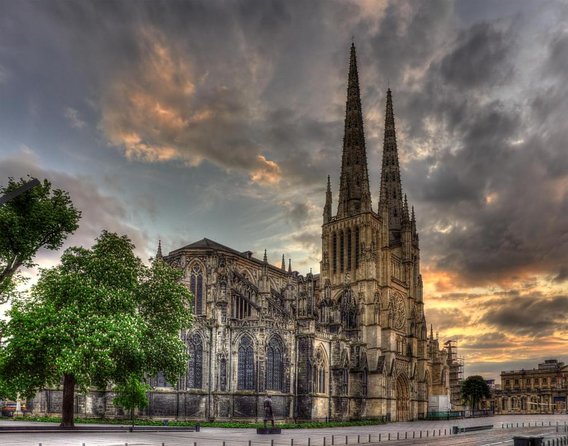 Private - Best of Bordeaux Walking Tour + Glass of Bordeaux Wine - Key points to know before you book