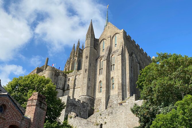 Private Mont Saint-Michel, Normandy D-Day Express trip from Paris - Overlord Museum: a compact D-Day introduction