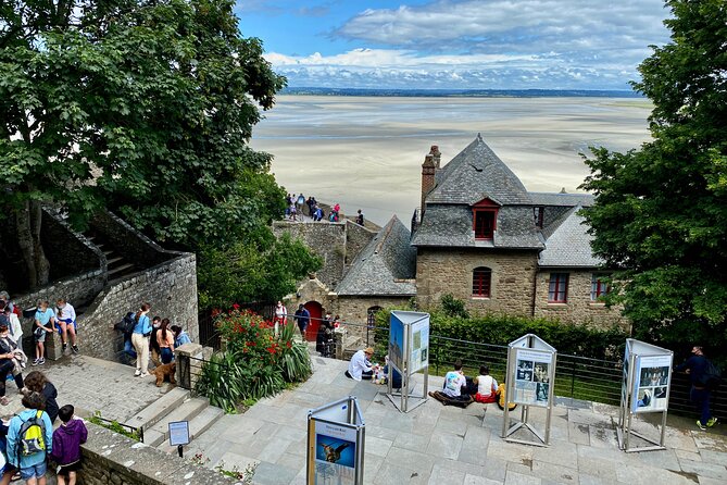 Private Mont Saint-Michel, Normandy D-Day Express trip from Paris - The four-hour return to Paris