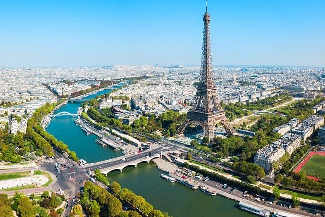 Private One-Way Transfer: City of Paris - Why the private format can be worth the price