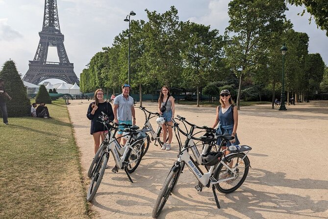Private Paris E-bike city highlights tour - Starting at Invalides on Avenue de la Bourdonnais