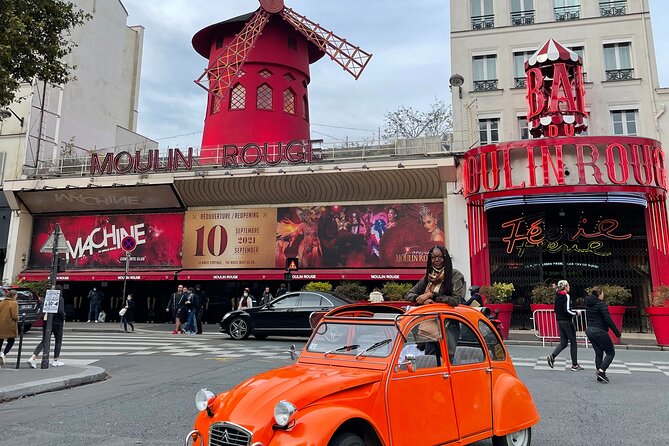 Private ride in a Citroën 2CV in Paris - 2h - Place Dauphine, Notre Dame, and the Seine