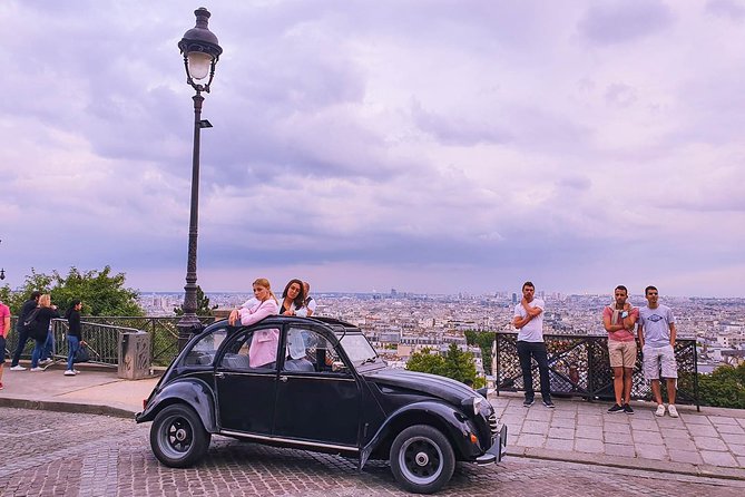 Private ride in a Citroën 2CV in Paris - 2h - The Champs-Élysées and the Eiffel Tower finale
