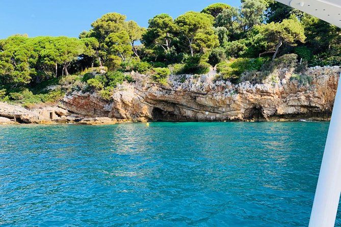 Private ride with sea bath in Solar Catamaran - Following the shore toward Cap d’Antibes