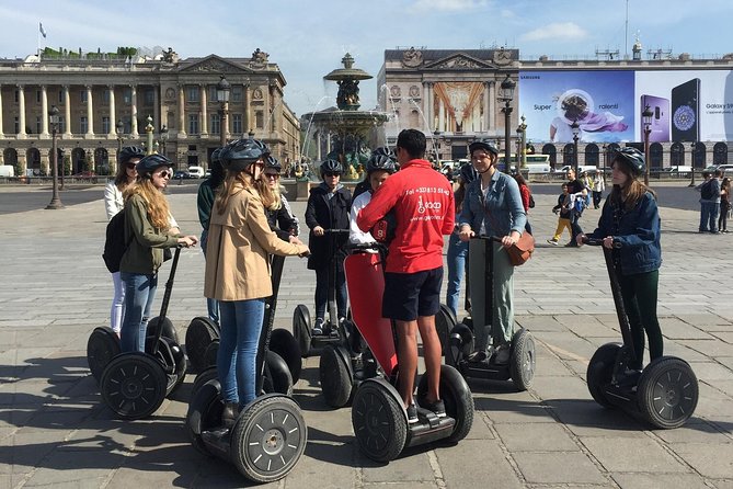 Private Tour: Discover Paris with Local, 3 hours on a Segway - What the private format adds