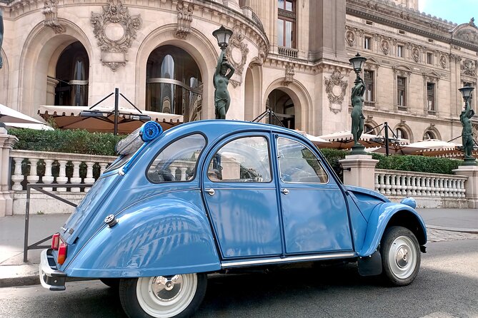 Private Tour of Paris in a convertible citroën 2CV - Crossing Pont Alexandre III to the Grand Palais