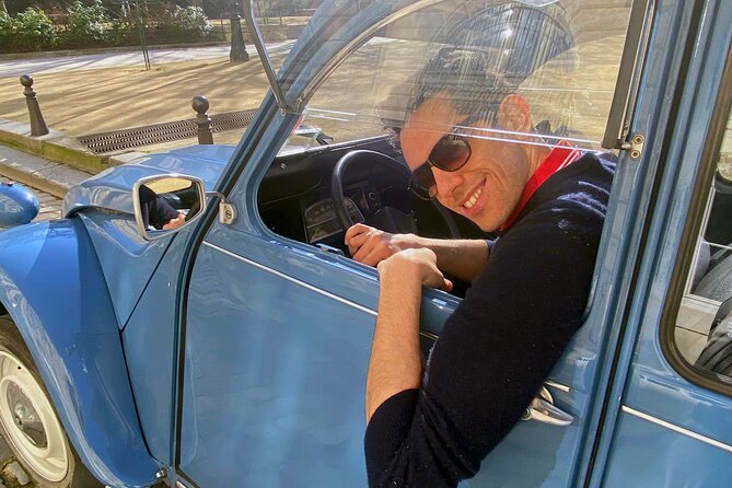 Private Tour of Paris in a convertible citroën 2CV - Palais Royal and the Louvre from the street