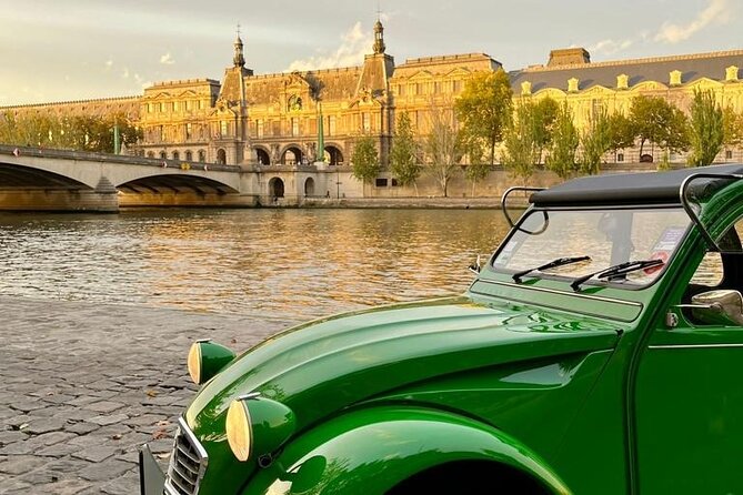 Private tour Paris Little-known places 2 hours in Citroën 2CV - Why the Citroën 2CV changes the Paris experience