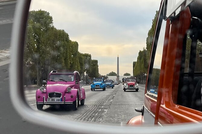 Private tour Paris Little-known places 2 hours in Citroën 2CV - Starting at the Petit Palais and entering the Marais